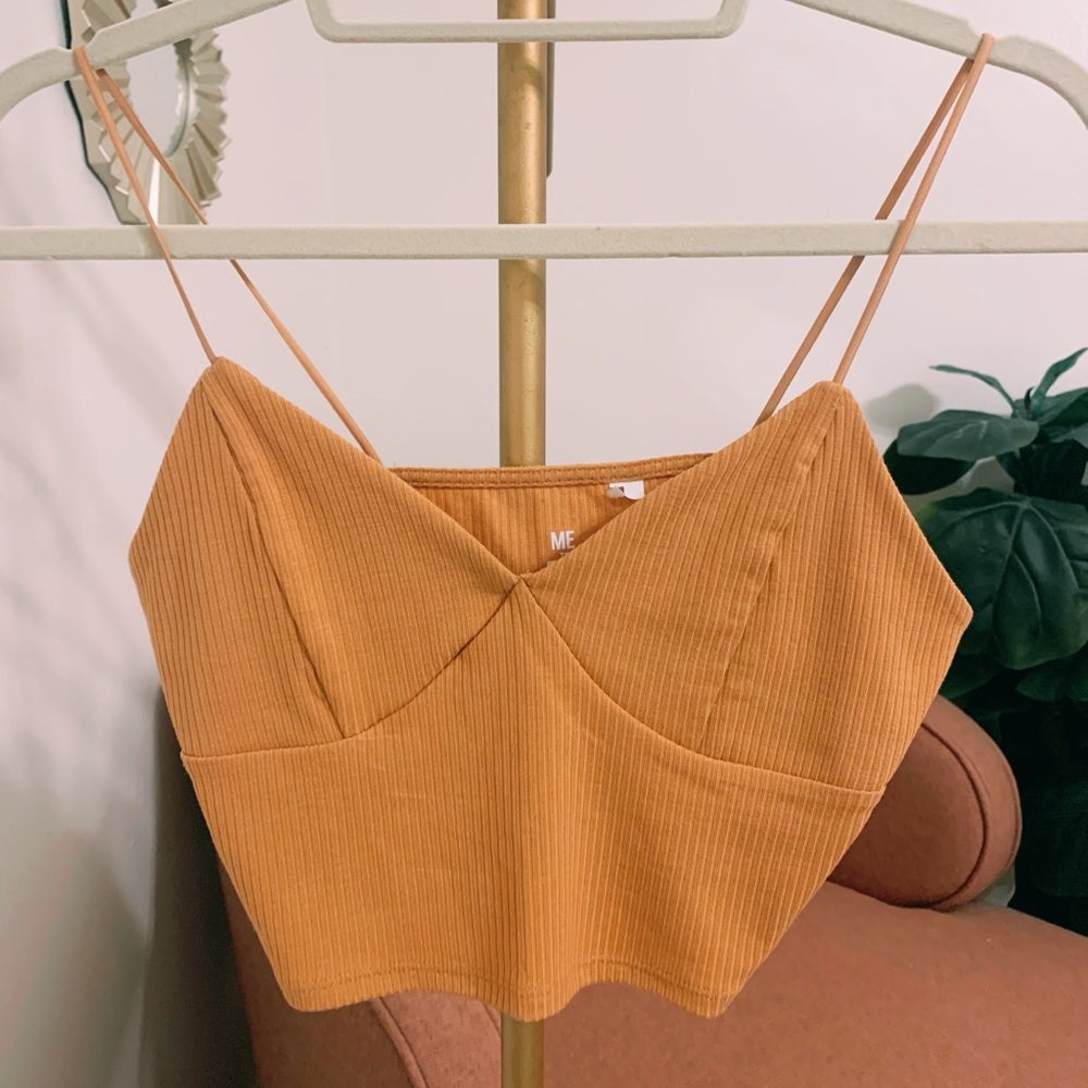Cropped tank top!